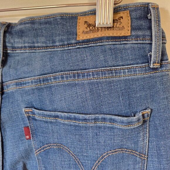 EUC LEVI'S MID RISE SKINNY STRETCH JEANS SIZE 12 SHORT / W31 / L30 - Picture 8 of 16